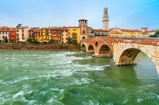 Tour privato a Verona con accesso all’Arena e balcone di Giulietta