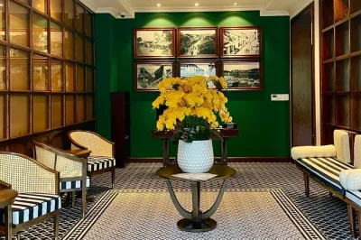 Relaxe no rosara spa em hoi an com massagem privativa, banho de ervas, drink de boas-vindas e transfer grátis. acessível para cadeirantes.