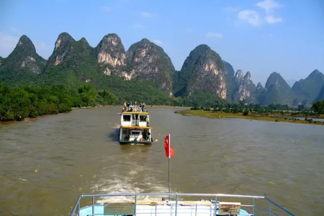Crociera di 4 ore sul fiume Li da Guilin a Yangshuo con pranzo