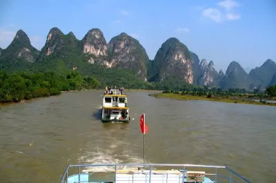 Li River Cruise Yangshuo Day Tour from Guilin: 4-hour boat