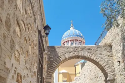Ermoupoli à Syros : Balade au cœur et aux chantiers navals historiques