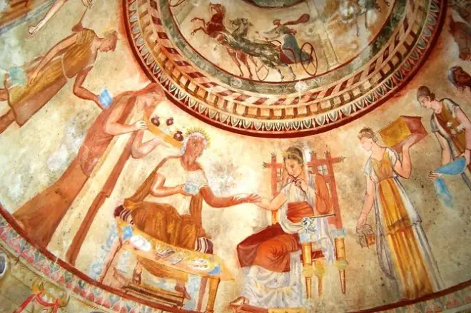 Valle dei Re Traci: 5 tombe e sito UNESCO