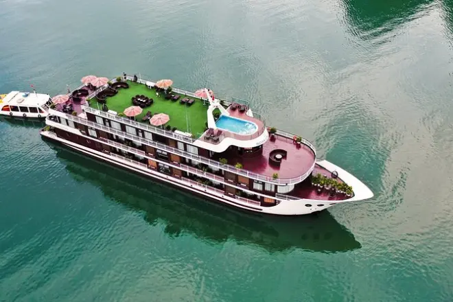 Kayak em Lan Ha Bay 2 dias saindo de Ninh Binh: Cruzeiro de luxo