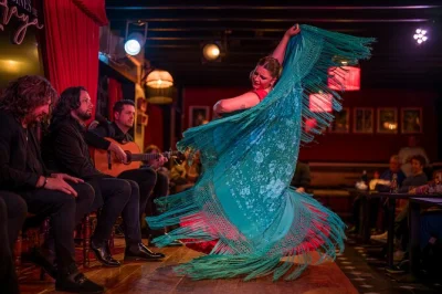 Lose yourself in granada’s albaicín with a flamenco show ticket at jardines de zoraya, live music, dancers, and the scent of jasmine. wheelchair accessible.