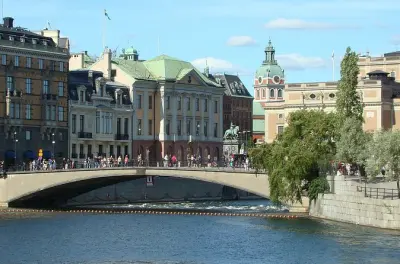 Stockholm vieille ville et canal royal : Vues des rues médiévales