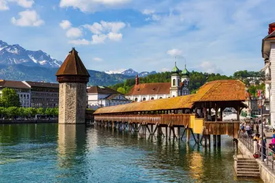 Lucerne: Halbtägiger Spaziergang und Bootsfahrt auf dem See