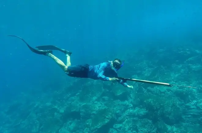 Corso di pesca subacquea a Tamarindo: Impara a immergerti e cacciare