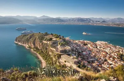 Nafplio Spaziergang: Altstadt, Festungen & Gassen
