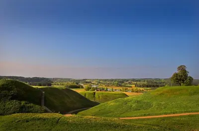 Tres capitales de Lituania: Vilnius, Trakai y Kernave