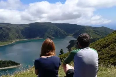 Lagoa do Fogo 4x4 Tour: Volcanic Crater & Endemic Flora
