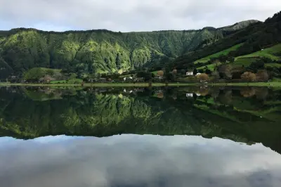 Private 4x4 Tour to Sete Cidades Volcano: Ridge & Crater