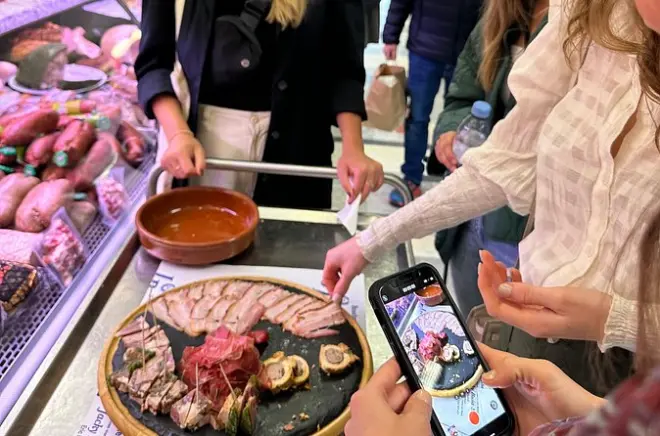 Degustação de queijos suíços e vinhos em Genebra e Lausanne