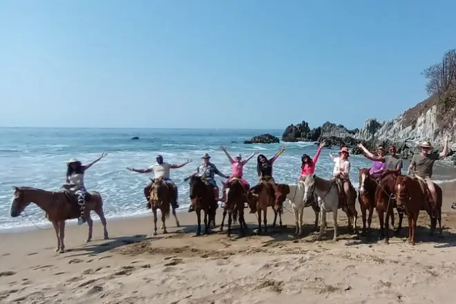Cavalgada em Ixtapa: Praia e plantações de coco
