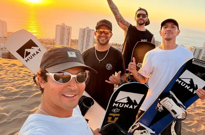 Sandboard Cerro Dragón Iquique: Sunset dune activity with transfer