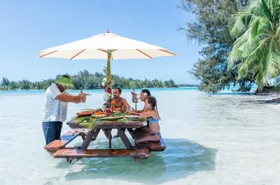 Snorkeling in Bora Bora: Private Cruise with Stingrays & Coral