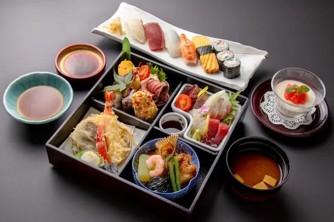 Águas termais do Shiroyama Hotel e almoço gourmet em Kagoshima
