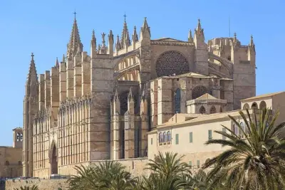 Private Tour Palma de Mallorca: Kathedrale, Palast & Sóller