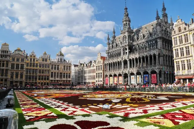 Brussels Private Walking Tour: Grand-Place & Manneken-pis