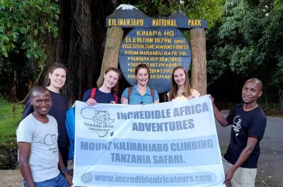 Kilimanjaro-Besteigung über die Marangu-Route: Hütten bis Uhuru Peak