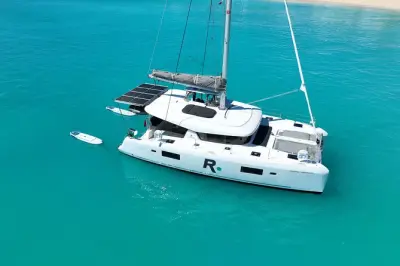 Privater Katamaran in St. Maarten: 42-Fuß Lagoon mit Kapitän