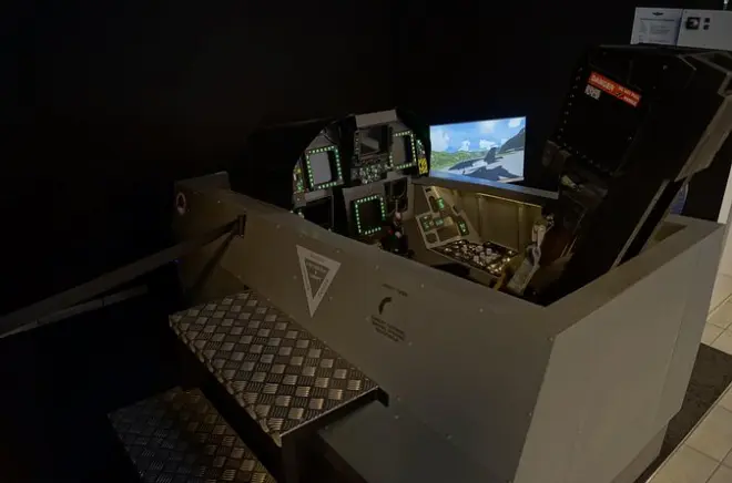 F/A-18 Fighter Jet Simulator in Zurich: Fly Yourself