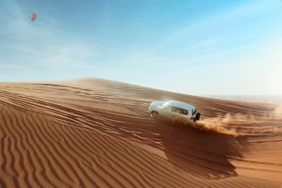 Découvrez le désert de dubaï avec dune bashing, sandboard, balades à dos de chameau, spectacles en live et dîner bbq. prise en charge en 4x4 à l’hôtel et arrêts photos au coucher du soleil i