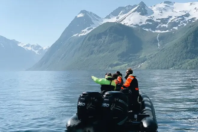 Rafting nel Hjørundfjord: Safari in RIB tra i fiordi di Sunnmøre