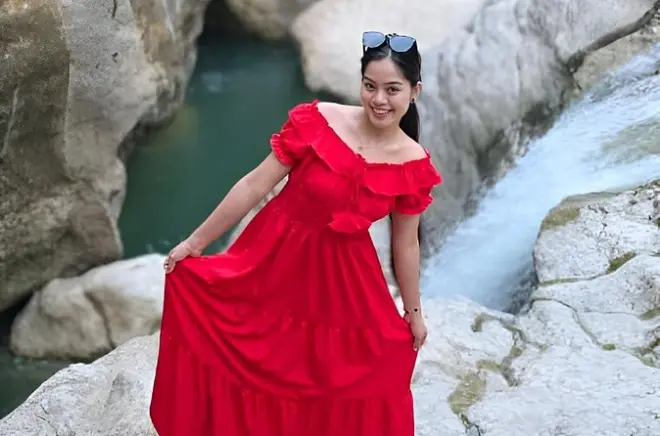 Tour privato a Wadi Tiwi e Bimmah Sinkhole da Muscat