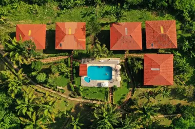Tour di 3 giorni in Amazzonia: Lago Sandoval e collpa dei pappagalli