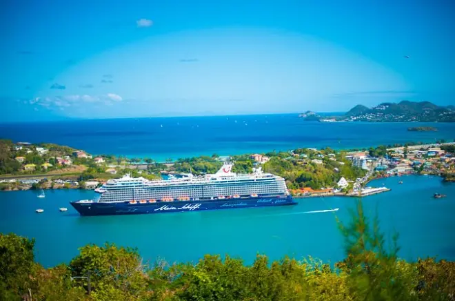 St Lucia Kreuzfahrt Ausflug: Pitons, Vulkan und Wasserfall