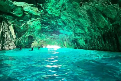 Feel the sea breeze on a guided calanques hike from marseille, with sugiton views, shared snacks, and local stories. includes guide and easy public transport.