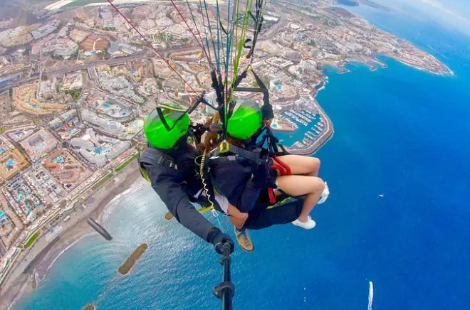 Parasailing auf Teneriffa: Thermik über Adeje & Atlantik