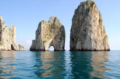 Capri particular: Gruta Azul, Faraglioni e cavernas no dia inteiro
