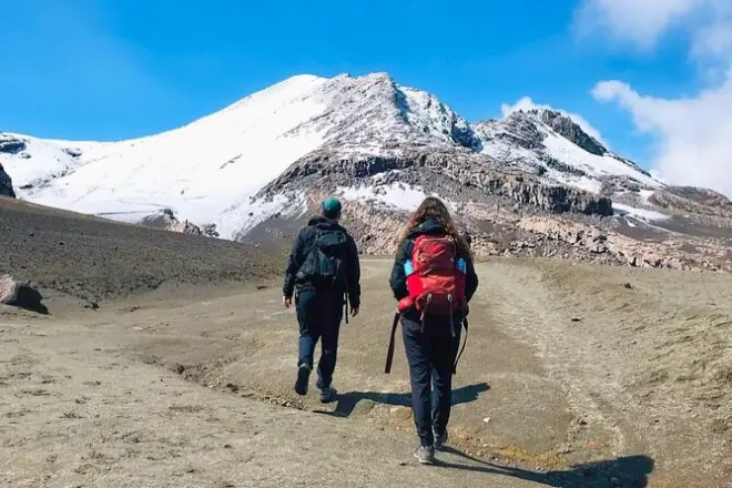 Tour al vulcano Nevado del Ruiz e terme da Pereira