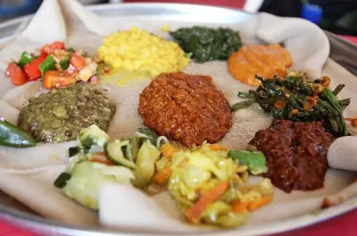 Tour privado em Addis Ababa para provar a culinária local