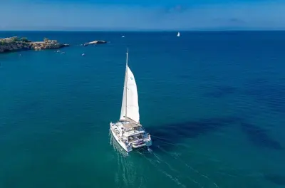 Snorkeling in Milos: Private Catamaran with Kleftiko Bay