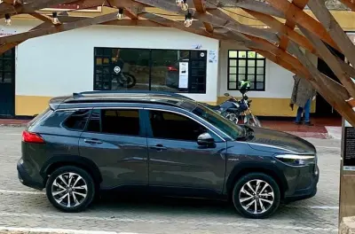 Voiture privée avec chauffeur depuis l’aéroport El Dorado, Bogotá