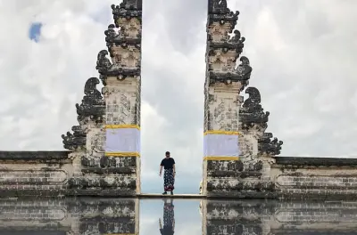Bali gate del cielo e tempio di Besakih: Tour privato con pranzo