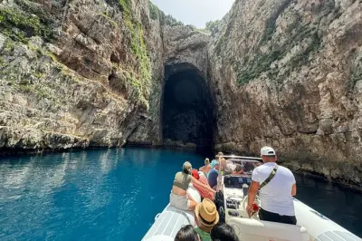 Vlore Schnellboot zur Haxhi Ali Höhle und Halbinsel Karaburun