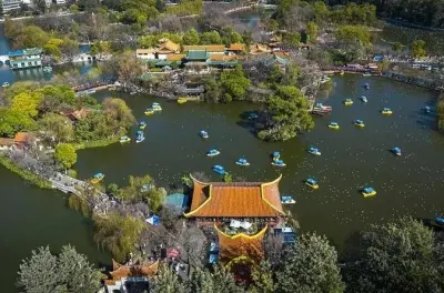 2-Day Kunming City Tour: Flower Market & Ancient Temples