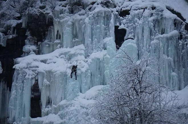 Randonnée aux cascades gelées de Korouoma depuis Rovaniemi : Petit groupe