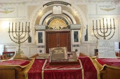 Tour pelo patrimônio judaico de Casablanca: Temple Beth-El e museu