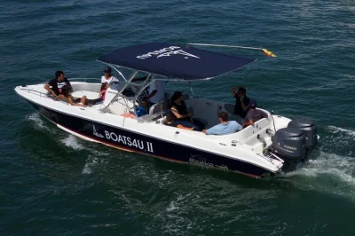 Transporte privado de barco de cartagena para as islas del rosario para até 6 pessoas. horários flexíveis, capitão e copiloto, som a bordo e cooler incluso. reserve já para uma viagem tranquila e