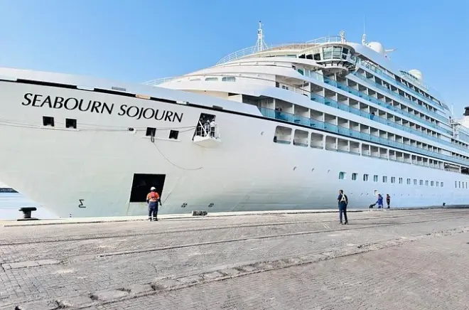 Sekondi-Takoradi shore excursion: Twin City in 4 hours