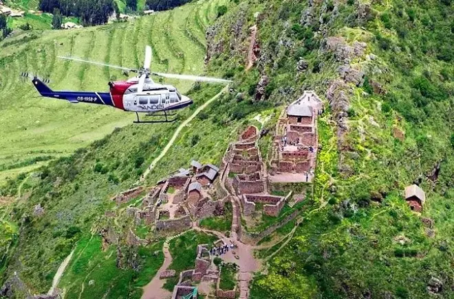 Hubschrauberflug über Sacsayhuamán und das Heilige Tal bei Cusco