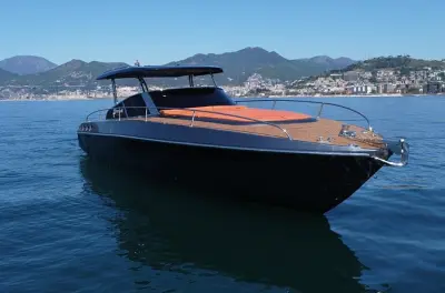 Capri Privater Bootsausflug: 360° Inselumrundung