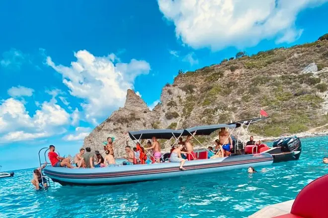 Von Tropea nach Capo Vaticano mit Schnorcheln in Buchten