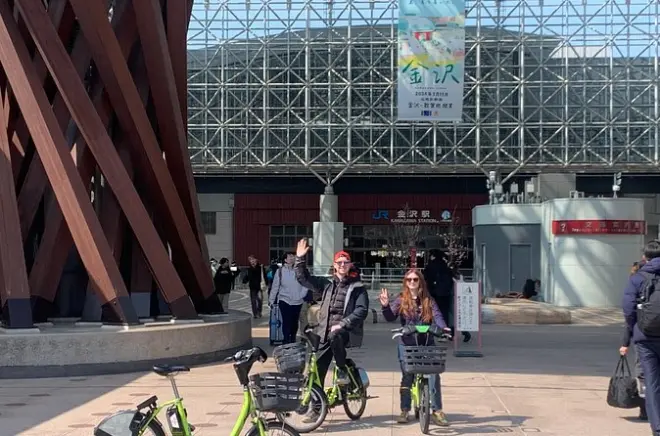 Tour de meio dia de e-bike pelo templo ninja de Kanazawa
