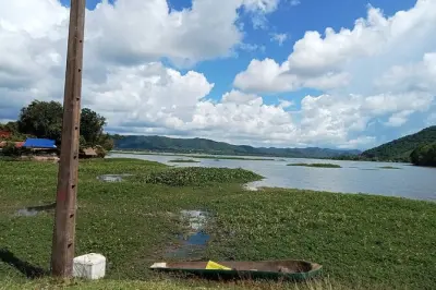 Kampot pepper farm, cave & Secret Lake tour by tuk-tuk