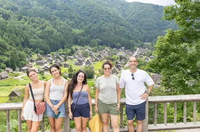 Shirakawago & Takayama Privattour: Gassho-zukuri Bauernhäuser